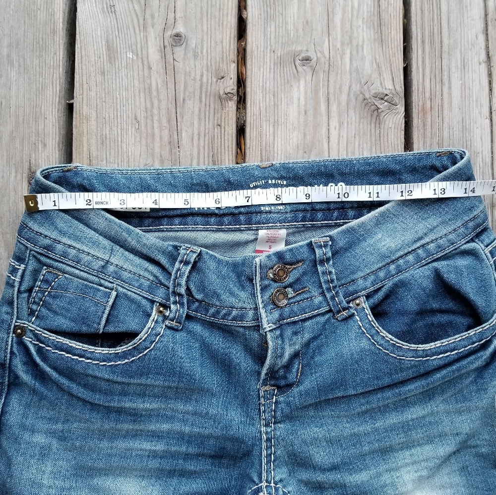 Mossimo Button Pocket Jeans - Picture 3 of 5